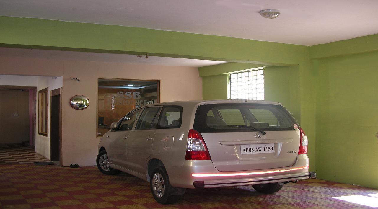Ssb Residency Hotel Tirupati Buitenkant foto