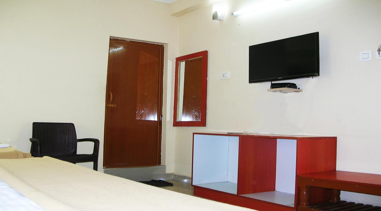 Ssb Residency Hotel Tirupati Buitenkant foto