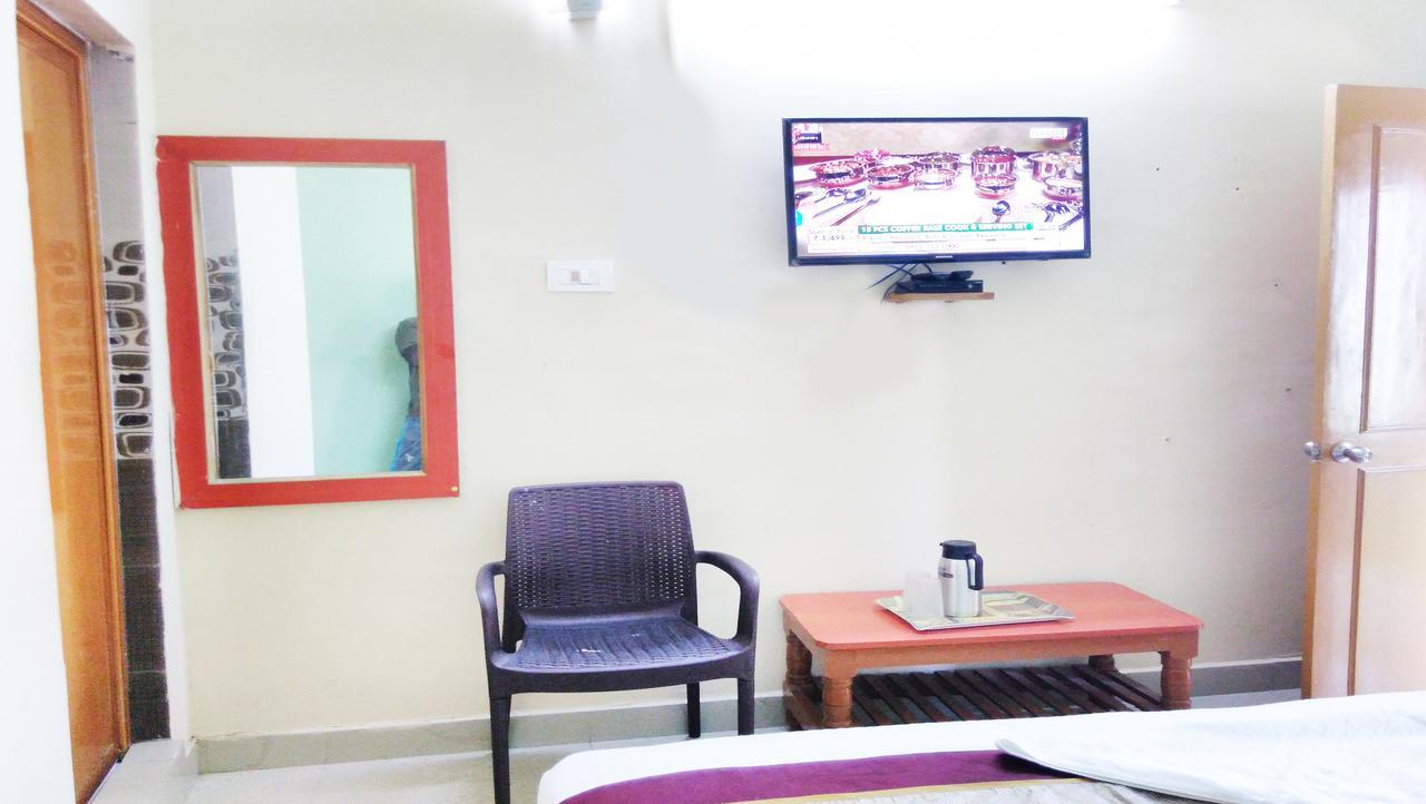 Ssb Residency Hotel Tirupati Buitenkant foto